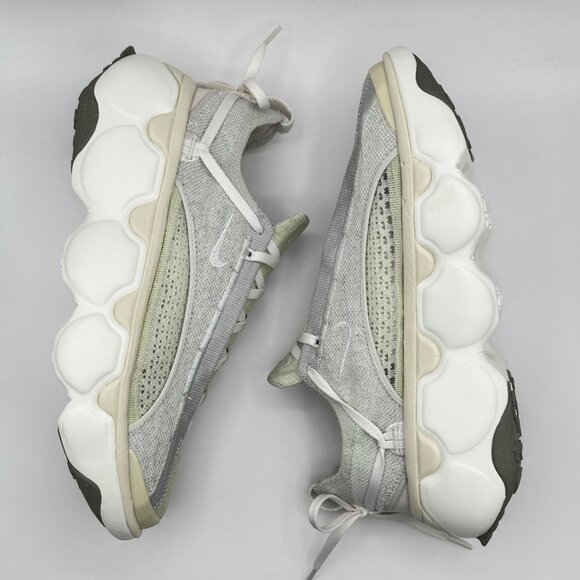 Women's Nike Flyknit Bloom Light Bone FD2149-002 Size Women 10.5/ Men: 9 - Picture 8 of 13